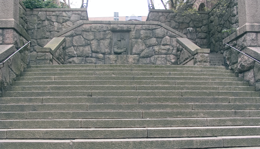 Erik Dahlberg, relief. © Ninnan Santesson/Bildupphovsrätt 2018. © Foto: Jan Peter Dahlqvist, 2004