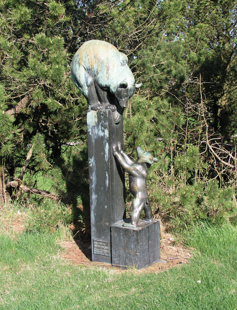 "Lekande björnar", Arvid Knöppel. © Foto: Jan Peter Dahlqvist, 2004