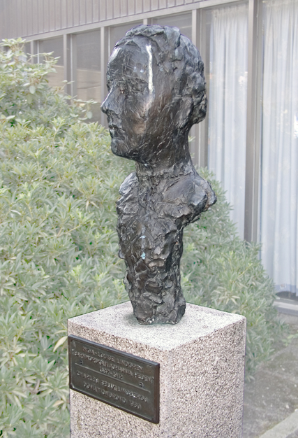 "Barnmorskan Johanna Hedén" © Inga-Louise Lindgren/Bildupphovsrätt 2018. © Foto: Jan Peter Dahlqvist, 2004