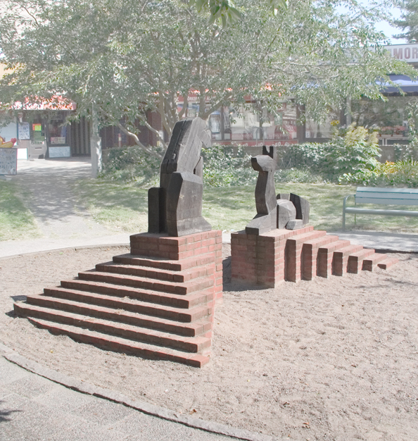 ©"Möte", Jill Lindström/Bildupphovsrätt 2018. © Foto: Jan Peter Dahlqvist, 2004