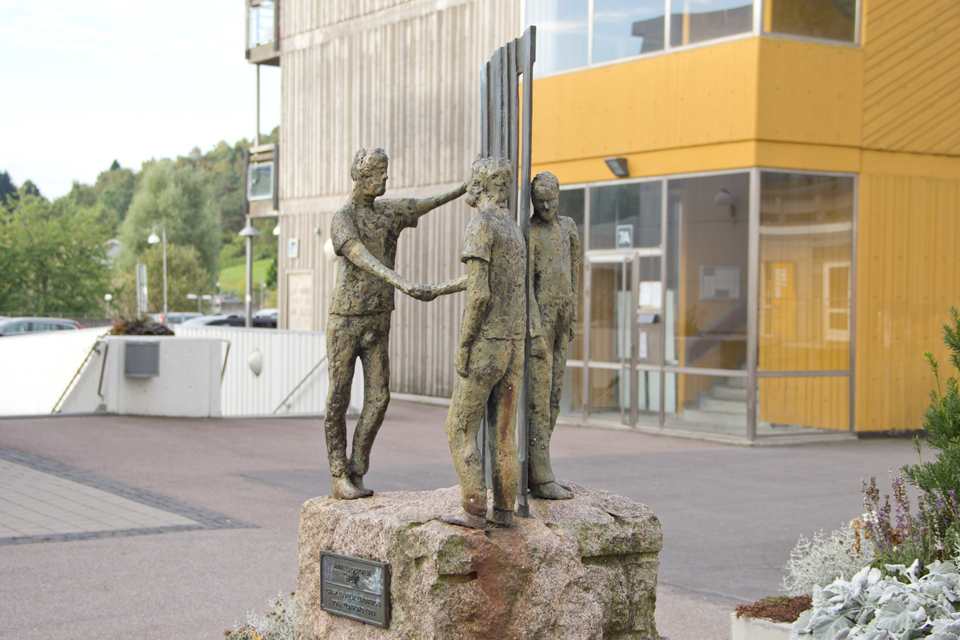 "Hej" © Anne Lagergren/Bildupphovsrätt 2018. © Foto: Jan Peter Dahlqvist, 2013