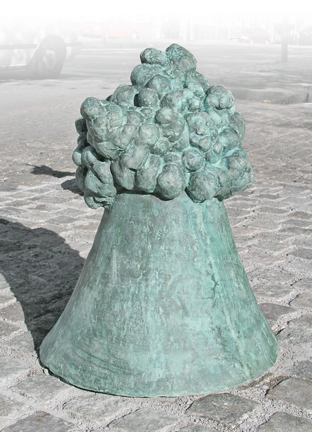 "Ett segelfartyg sover i hamnen" © Bianca Maria Barmen/Bildupphovsrätt 2018. © Foto: Jan Peter Dahlqvist, 2003