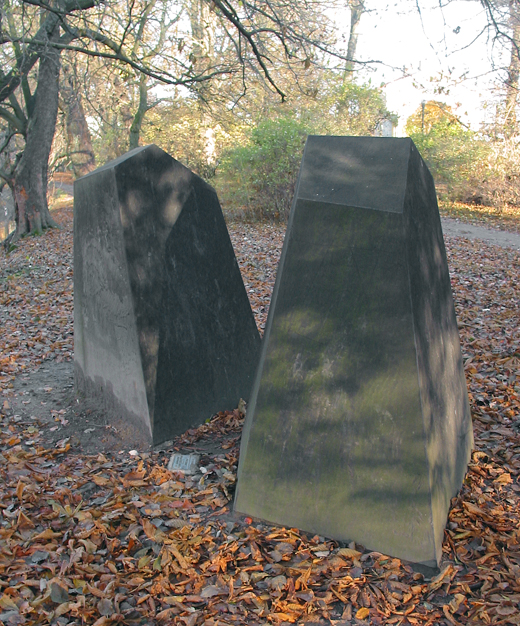 De svarta. © Stina Ekman/Bildupphovsrätt 2018. © Foto: Jan Peter Dahlqvist, 2003