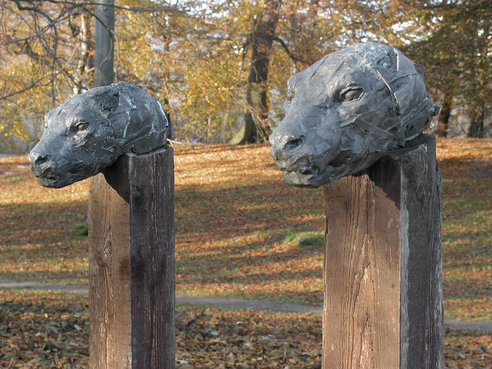 "Totem" © Carina Wallert/Bildupphovsrätt 2018. © Foto: Jan Peter Dahlqvist, 2003