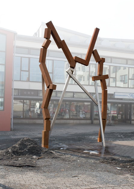 "Ur väggen" © Yvonne T Larsson/Bildupphovsrätt 2018. Foto: © Jan Peter Dahlqvist, 2014