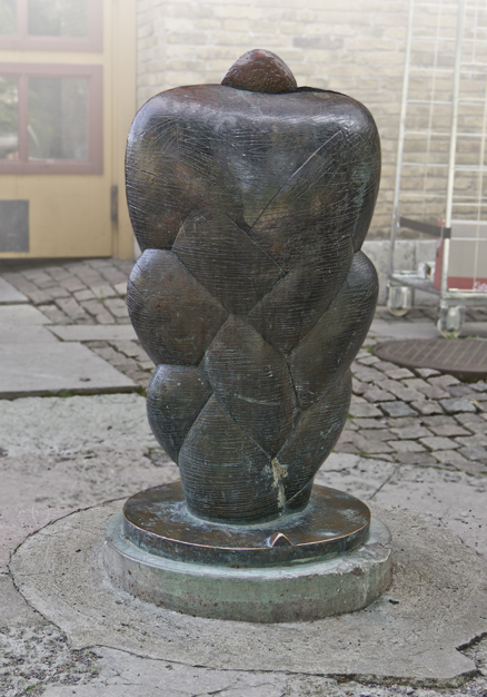 "Knoppning/Frö", 1992 © Berit Lindfeldt/Bildupphovsrätt 2018. Foto: © Jan Peter Dahlqvist, 2014