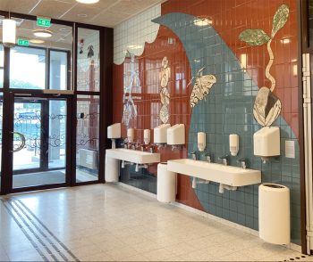 ”Grodd och fladder i vår täppa” av Moa Lönn och Karin Auran Frankenstein